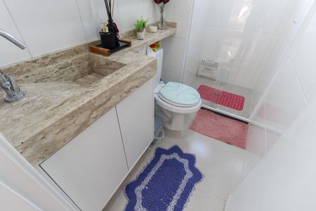 Apartamento à venda com 43m², 2 quartos e 1 vaga Apartamento à venda com 43m², 2 quartos e 1 vagaBanheiro
