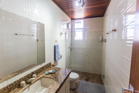 Apartamento à venda com 280m², 4 quartos e 3 vagasBanheiro da Suíte 2