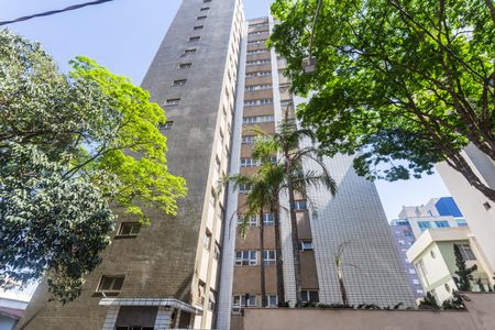 Apartamento à venda com 280m², 4 quartos e 3 vagasFachada