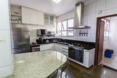 Apartamento à venda com 280m², 4 quartos e 3 vagasCozinha