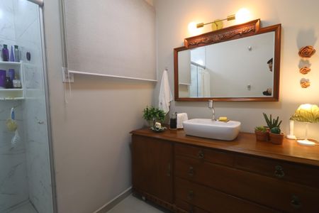 Apartamento à venda com 109m², 3 quartos e sem vagaBanheiro