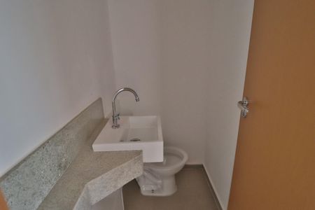 Lavabo de casa de condomínio para alugar com 3 quartos, 81m² em Granja Marileusa, Uberlândia