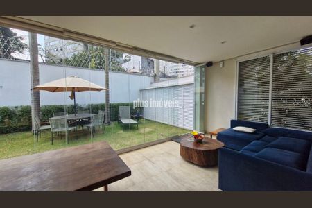 Casa de Condomínio à venda com 4 quartos, 367m² em Granja Julieta, São Paulo