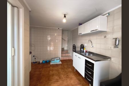 Casa de condomínio à venda com 250m², 4 quartos e 3 vagas Casa de condomínio à venda com 250m², 4 quartos e 3 vagasCozinha