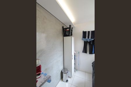 Apartamento à venda com 47m², 2 quartos e 1 vagaCozinha e Área de Serviço