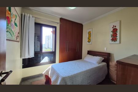 Apartamento à venda com 140m², 4 quartos e 2 vagas Apartamento à venda com 140m², 4 quartos e 2 vagasQuarto 2