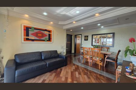 Apartamento à venda com 140m², 4 quartos e 2 vagas Apartamento à venda com 140m², 4 quartos e 2 vagasSala