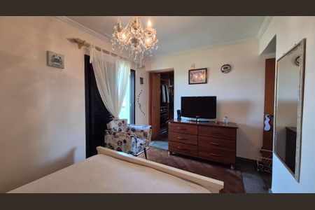 Apartamento à venda com 140m², 4 quartos e 2 vagas Apartamento à venda com 140m², 4 quartos e 2 vagasSuíte