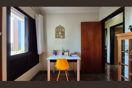Apartamento à venda com 140m², 4 quartos e 2 vagas Apartamento à venda com 140m², 4 quartos e 2 vagasQuarto 1