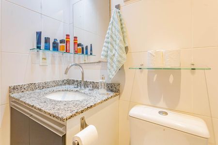 Apartamento à venda com 86m², 2 quartos e 2 vagasBanheiro Social