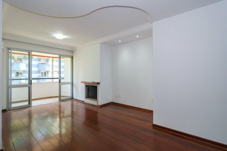 Sala de apartamento à venda com 4 quartos, 145m² em Vila Morse, São Paulo