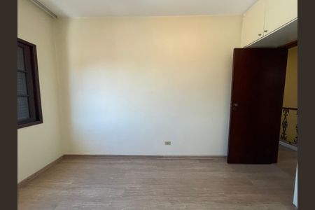 Casa à venda com 243m², 3 quartos e 7 vagas Casa à venda com 243m², 3 quartos e 7 vagasQuarto 2