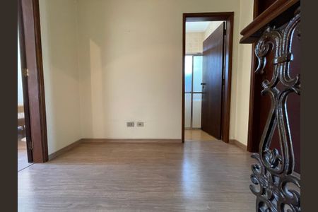 Casa à venda com 243m², 3 quartos e 7 vagas Casa à venda com 243m², 3 quartos e 7 vagasHall quartos