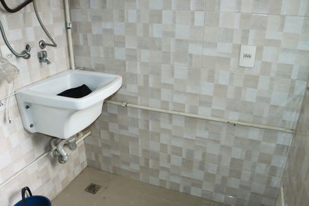 Área de Serviço de apartamento para alugar com 2 quartos, 50m² em Jardim Santa Izabel, Cotia