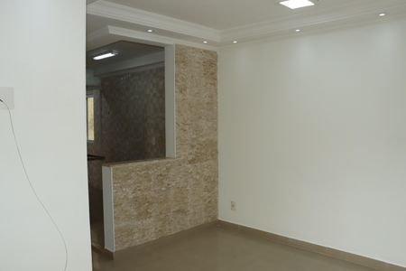 Sala de apartamento para alugar com 2 quartos, 50m² em Jardim Santa Izabel, Cotia