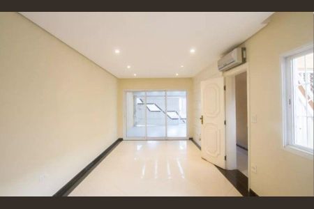 Casa à venda com 3 quartos, 220m² em Jardim Caravelas, São Paulo