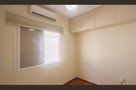 Casa à venda com 3 quartos, 220m² em Jardim Caravelas, São Paulo