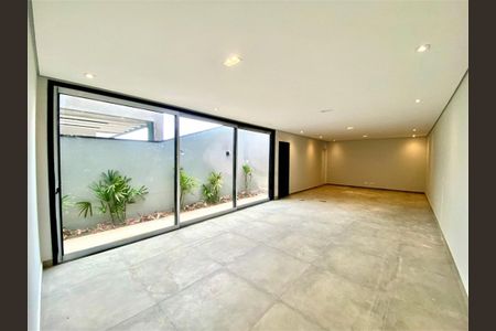 Casa à venda com 4 quartos, 370m² em Jardim Novo Mundo, Jundiaí