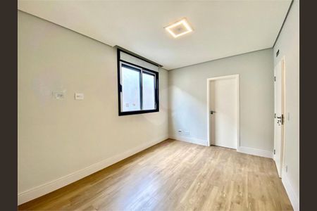 Casa à venda com 4 quartos, 370m² em Jardim Novo Mundo, Jundiaí