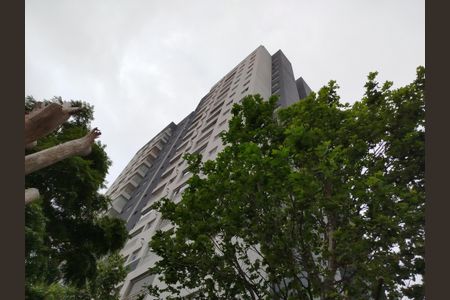 Apartamento à venda com 70m², 3 quartos e 1 vaga Apartamento à venda com 70m², 3 quartos e 1 vagaFachada