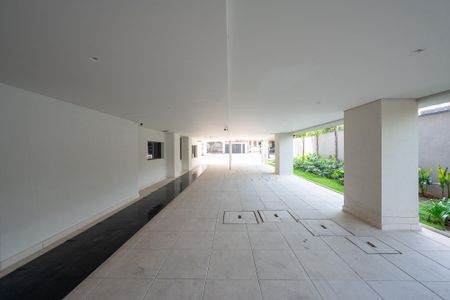 Studio à venda com 26m², 1 quarto e sem vaga Studio à venda com 26m², 1 quarto e sem vagaEntrada