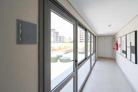 Studio à venda com 26m², 1 quarto e sem vaga Studio à venda com 26m², 1 quarto e sem vagaTerraço