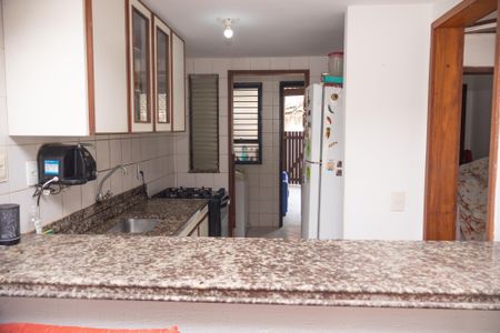 Casa para alugar com 150m², 3 quartos e 1 vaga Casa para alugar com 150m², 3 quartos e 1 vagaCozinha - Armários
