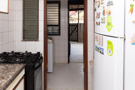 Casa para alugar com 150m², 3 quartos e 1 vaga Casa para alugar com 150m², 3 quartos e 1 vagaCozinha - Armários