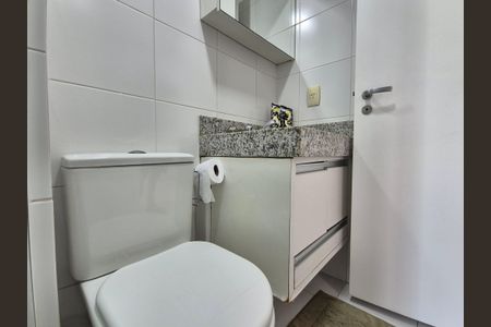 Apartamento para alugar com 144m², 3 quartos e 2 vagas Apartamento para alugar com 144m², 3 quartos e 2 vagasBanheiro