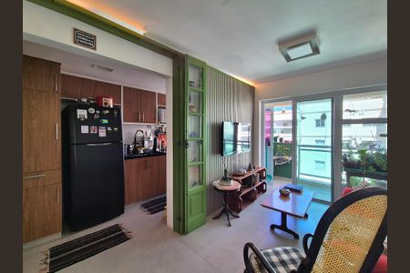 Apartamento para alugar com 144m², 3 quartos e 2 vagas Apartamento para alugar com 144m², 3 quartos e 2 vagasSala