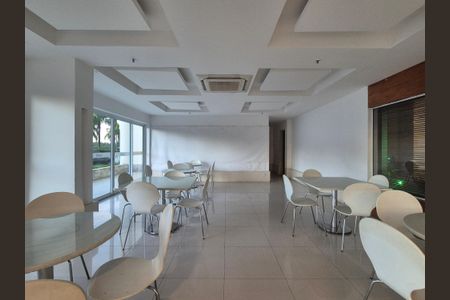 Apartamento para alugar com 144m², 3 quartos e 2 vagas Apartamento para alugar com 144m², 3 quartos e 2 vagasÁrea comum