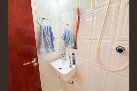 Casa à venda com 215m², 3 quartos e 3 vagasÁrea Gourmet - Banheiro 