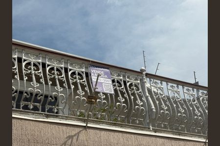 Casa à venda com 215m², 3 quartos e 3 vagasPlaca