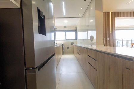 Apartamento à venda com 114m², 3 quartos e 2 vagas Apartamento à venda com 114m², 3 quartos e 2 vagasCozinha e Área de Serviço