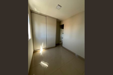 Quarto de apartamento para alugar com 2 quartos, 60m² em Santa Mônica, Uberlândia