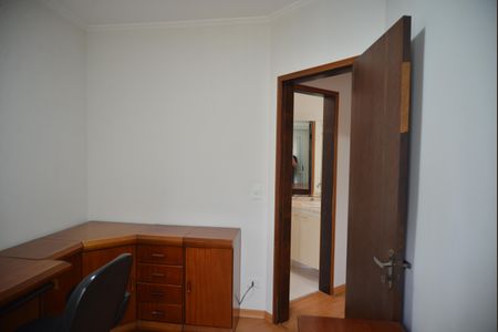 Casa à venda com 146m², 3 quartos e 4 vagasQuarto 2