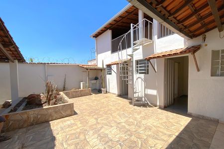 Casa para alugar com 360m², 3 quartos e 2 vagasQuintal