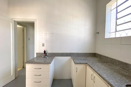 Casa para alugar com 360m², 3 quartos e 2 vagasCozinha