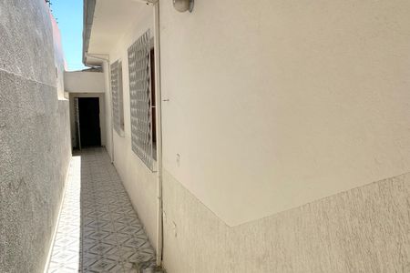 Casa para alugar com 360m², 3 quartos e 2 vagasCorredor lateral