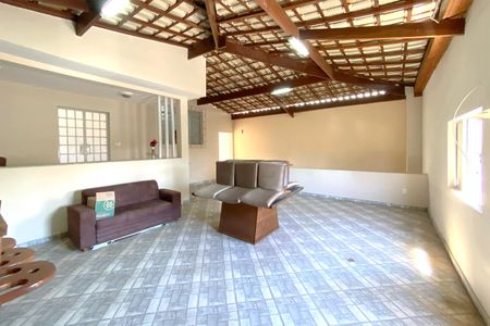 Varanda  de casa para alugar com 3 quartos, 360m² em Renascença, Belo Horizonte