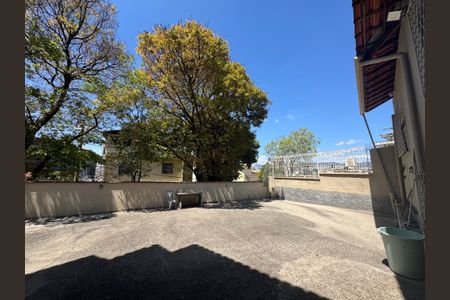 Casa à venda com 280m², 3 quartos e 2 vagas