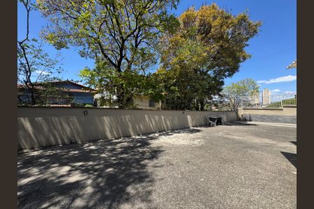 Casa à venda com 280m², 3 quartos e 2 vagas