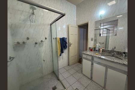 Casa à venda com 280m², 3 quartos e 2 vagas