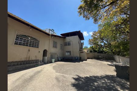 Casa à venda com 280m², 3 quartos e 2 vagas