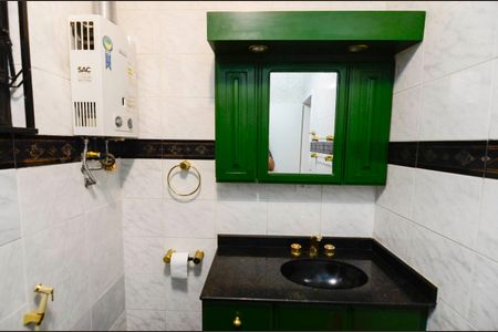 Apartamento à venda com 70m², 2 quartos e 1 vaga Apartamento à venda com 70m², 2 quartos e 1 vagaBanheiro