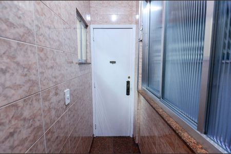 Apartamento à venda com 70m², 2 quartos e 1 vaga Apartamento à venda com 70m², 2 quartos e 1 vagaÁrea de Serviço