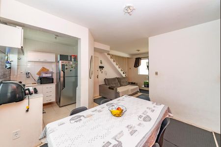 Apartamento à venda com 110m², 3 quartos e 1 vaga Apartamento à venda com 110m², 3 quartos e 1 vagaSala