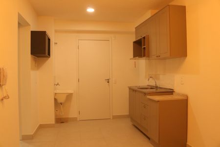 Sala/Cozinha de apartamento para alugar com 2 quartos, 35m² em Bom Retiro, São Paulo