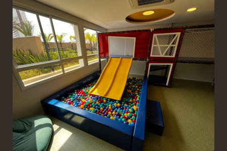 Apartamento à venda com 87m², 3 quartos e 2 vagas Apartamento à venda com 87m², 3 quartos e 2 vagasÁrea comum - Brinquedoteca