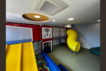 Apartamento à venda com 87m², 3 quartos e 2 vagas Apartamento à venda com 87m², 3 quartos e 2 vagasÁrea comum - Brinquedoteca